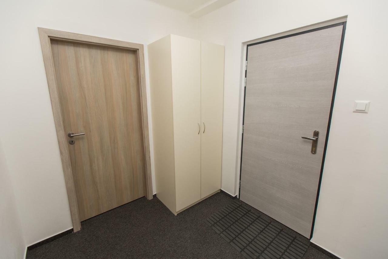Hotel Blue Apartment Pressburg Exterior foto
