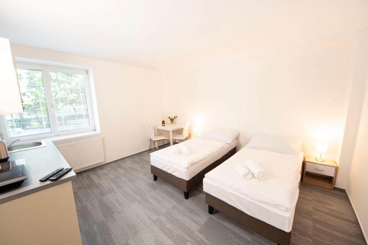 Hotel Blue Apartment Pressburg Exterior foto