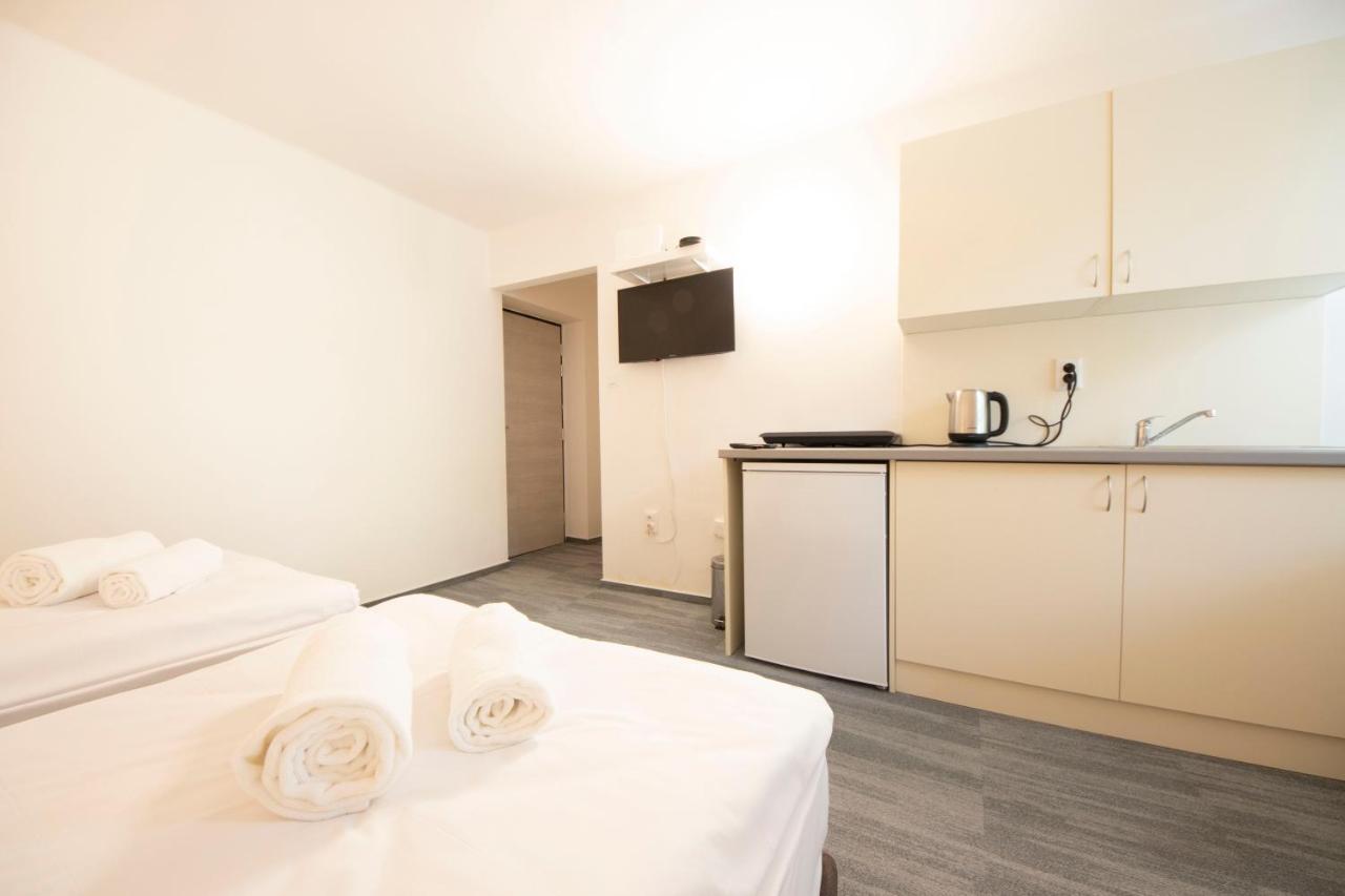 Hotel Blue Apartment Pressburg Exterior foto